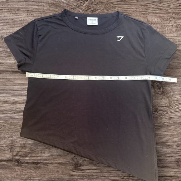 GYMSHARK Black XS Asymmetrical Hem T Shirt Active Workout Side Slit Lightweight - Picture 7 of 10